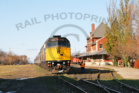 Via 6445 Dauphin 021109 JC412