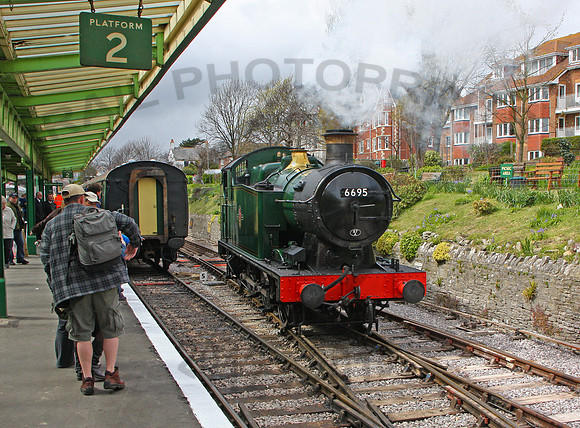 6695 Swanage 180412 JC891