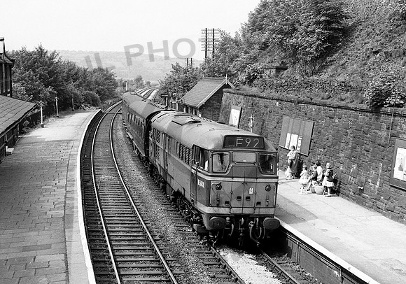 D5848-Y-NewMillsCentral-Circa1963-AHB995