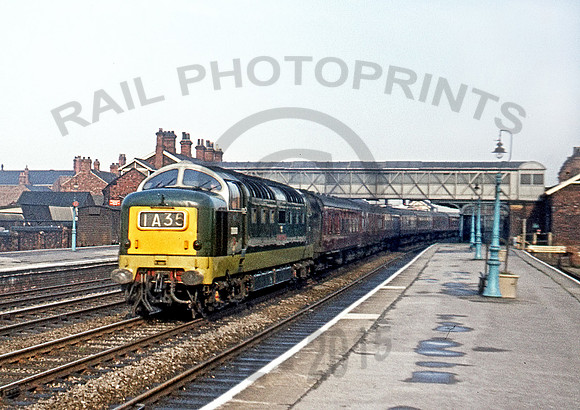 D9000-Y-Selby-0962-CW068
