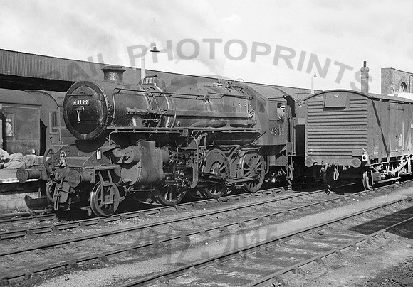 43122-Y-Worcester-Shrub-Hill-0865-BR757