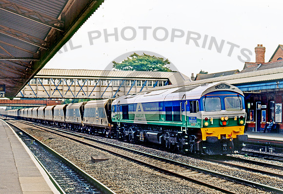 59001 Newbury 220908 RPC572