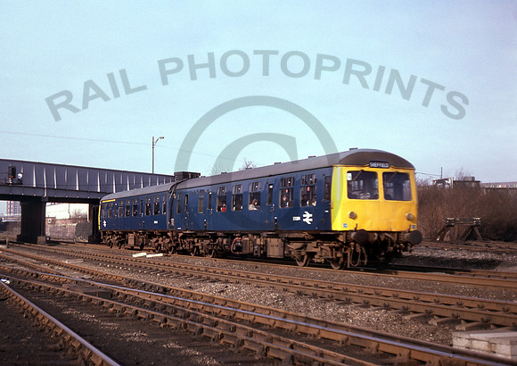 Class 105 E51254 Leeeds 240279 DC155