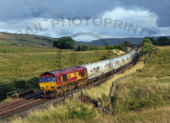 66144-Y-AisGill-280809-JC1107