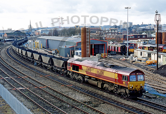 66206-Y-DrDaysBristol-150102-JC81