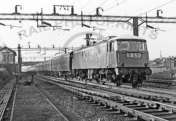E3020 Acton Bridge 0565 CW033