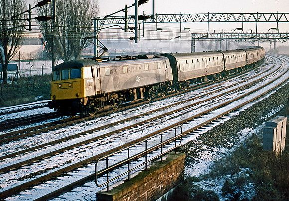 85025 Stafford 281284   BR251