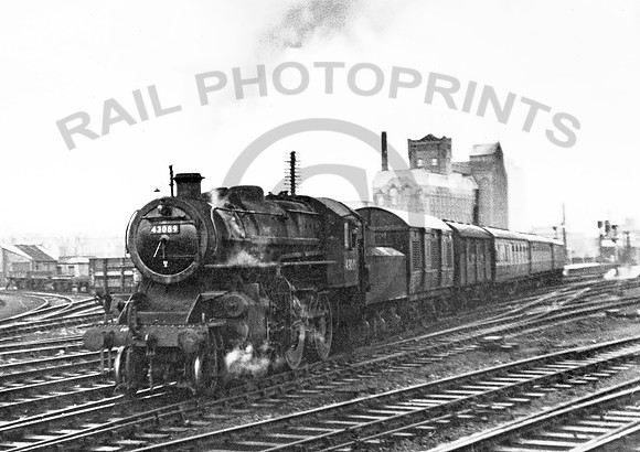 43089-Y-Cambridge-120357-RPC499