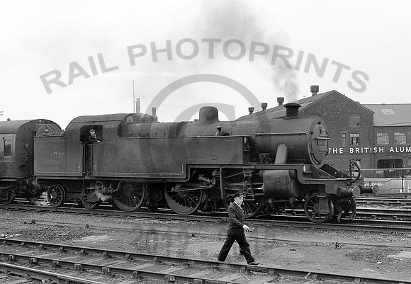 42327-Y-Warrington-1963-CW305