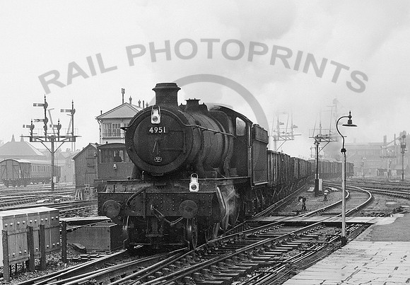 4951-Y-Swindon-0563-RPC595