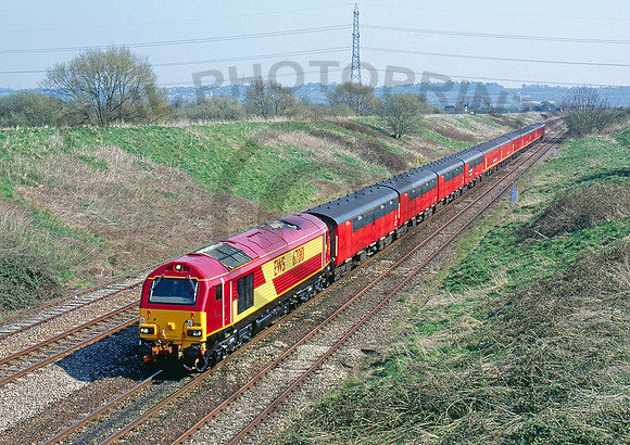 67017-Y-Pilning-070400-JC907