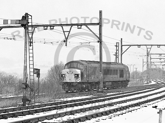 45025 Wombwell Main  240281 JC371c