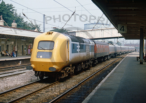 ADB975812-Y-Lancaster-1981-CW998