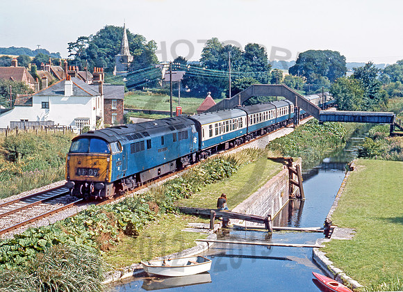 1041-Y-LittleBedwyn-270775-DCC481