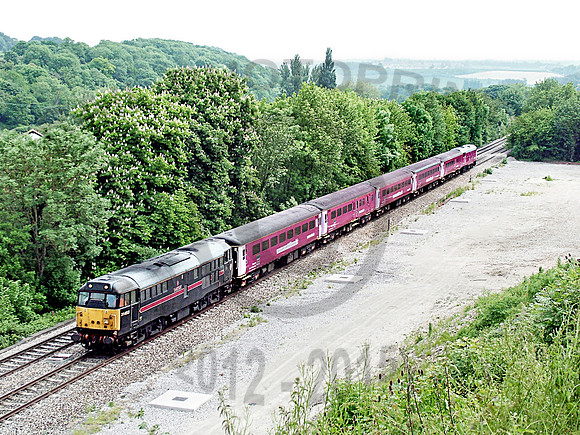 31452-Saltford-270504-RP