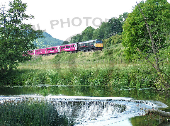 31452-ClavertonWeir-190604-RP02