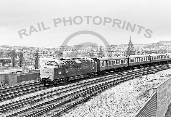 55018-Newport-290178-JC1