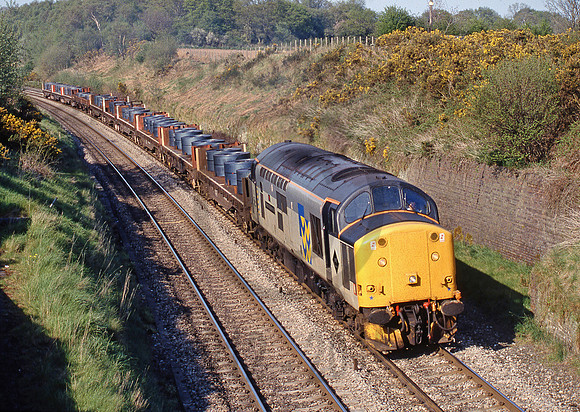37887-Y-Llanvihangel-080489-JC111