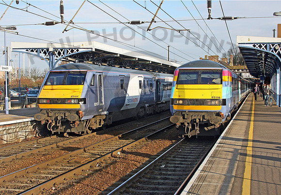 82107-Y-Ipswich-050308-JC17