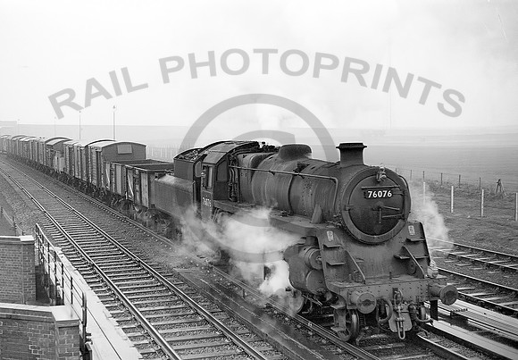 76076-Y-NewtonleWillows-1963-CW333