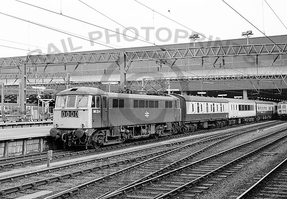 86224-Y-Euston-050479-HB760