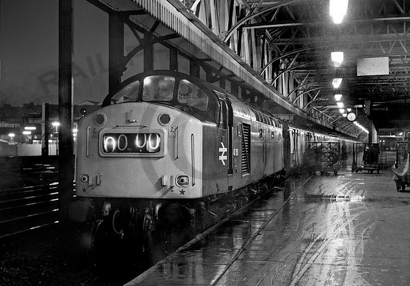 40150-Y-ManchesterVictoria-180277-LP817
