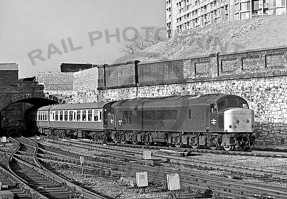 46028-Sheffield-190480-JC060