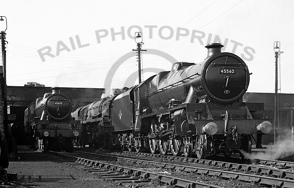 45562 - 45675  Low Moor 1966 RPC675