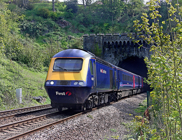 43092-Y-StAnnesPark-240409-JC855