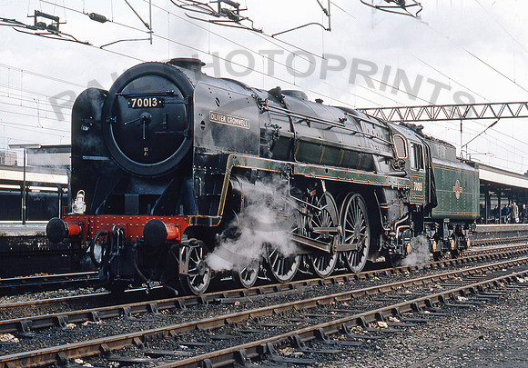 70013-Y-Stockport-280768-RPC946