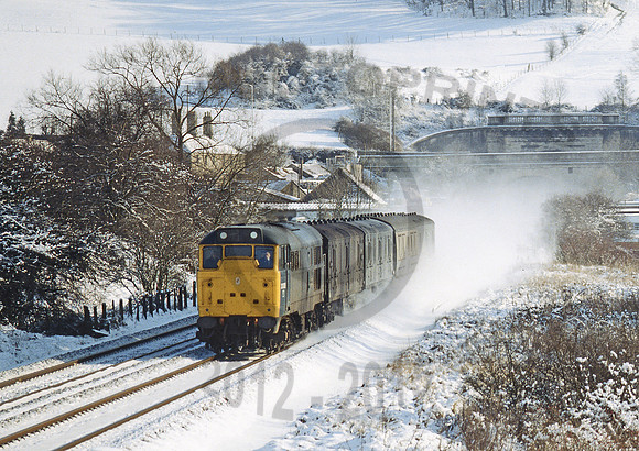 31305-Y-Box-100285-JC889