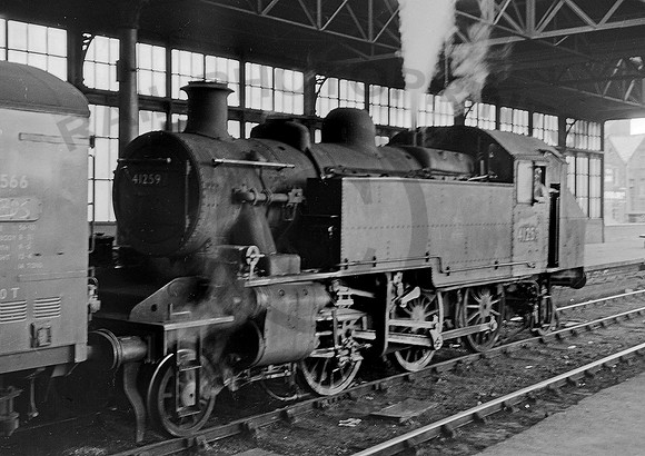 41259-Y-Leeds-1962-RPC049
