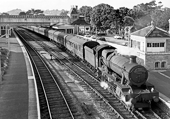 7929  Torquay  0758 KLC933R