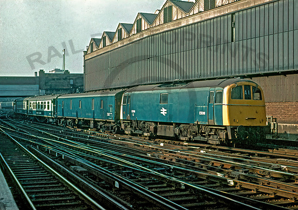E5011 Victoria 280972 R-CJ082