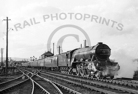 4472-Y-Ruabon-090565-RAW026-1