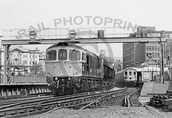 33042-Y-MaidstoneEast-280482-RPC377