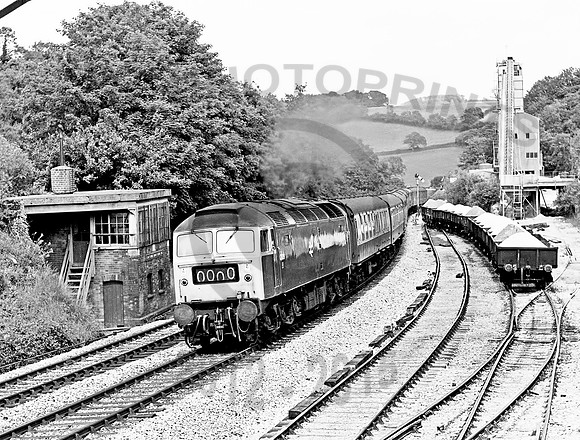 47539-Stoneycombe-100678-JC