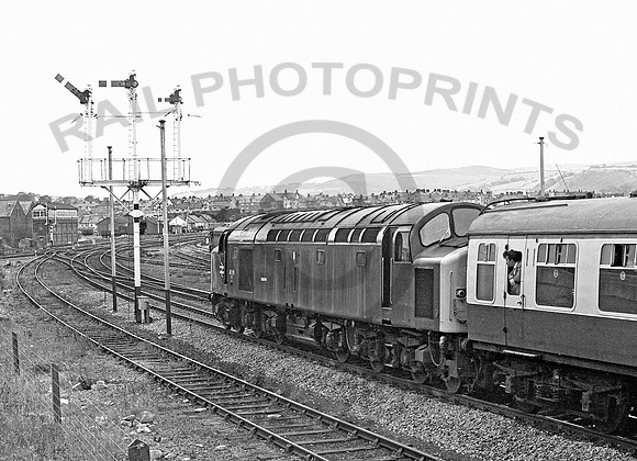 40011-LlandudnoJunction-220778-JC