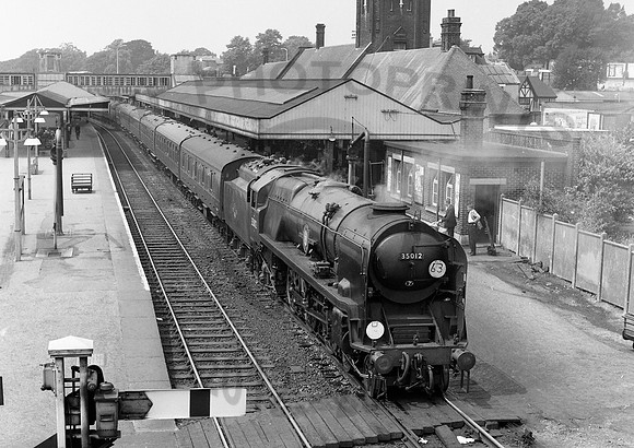 35012 Southampton 0863 RPC566