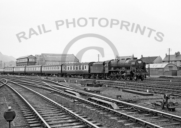 46119  Llandudno Junction 1954 JDC243