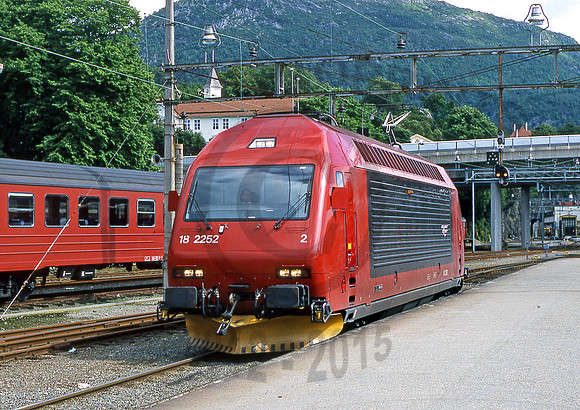 18 2252 Bergen Station 290699 RP578
