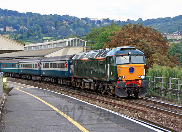 57604-Y-BathSpa-040910-JC5572