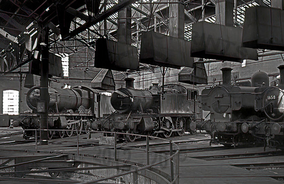 Swindon Shed  200964 NS0017-12