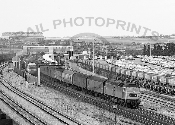 47074-Y-BristolParkway-291080-JC660-1
