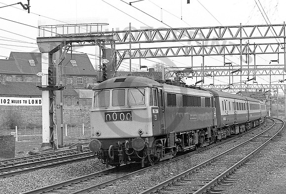 86206-Y-Atherstone-170479-JC883