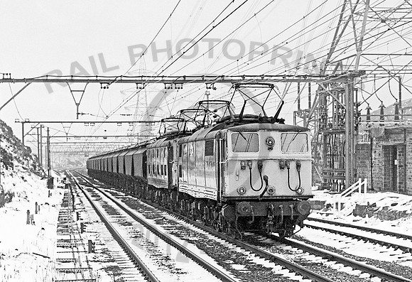 76012-Y-Woodhead-260281-JC282