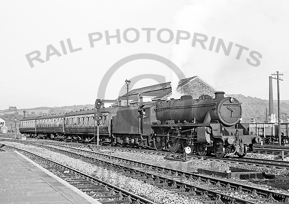 44733 Mirfield 010663 IT541