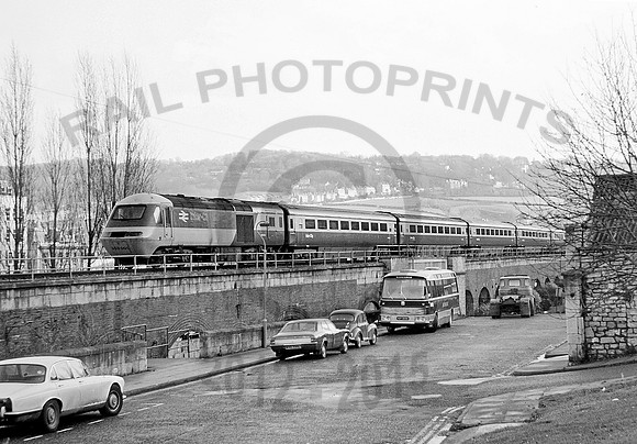 253001 Bath Spa 111277 JC018