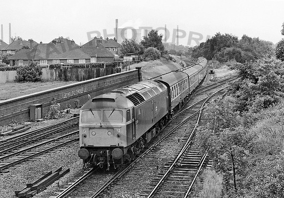 47274-Y-WaterOrton-120682-JC022