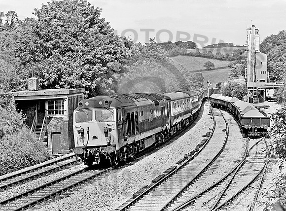 50019-Stoneycombe-100678-JC
